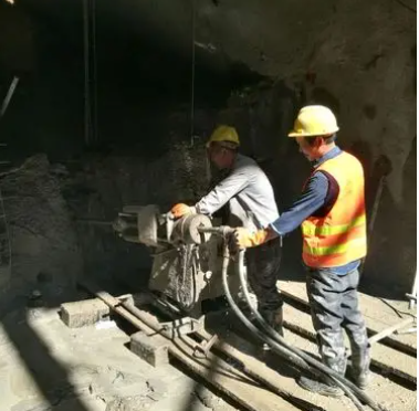 东方水下抗分散灌浆料特点 水下不分散注浆料介绍